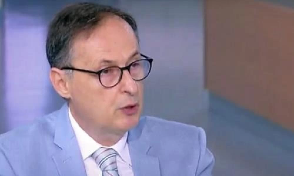 Σύψας: "Η επιδημική έκρηξη ελλοχεύει- Ίσως ξανακλείσουν τα σχολεία"